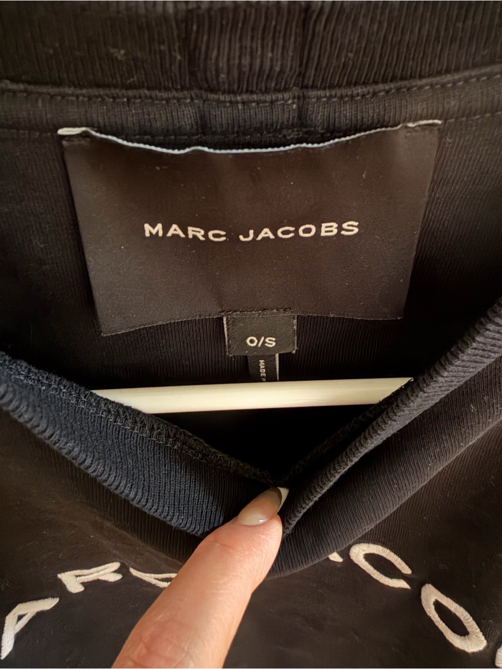 Marc Jacobs Black Crewneck Tee with White Logo - Picture 2 of 3